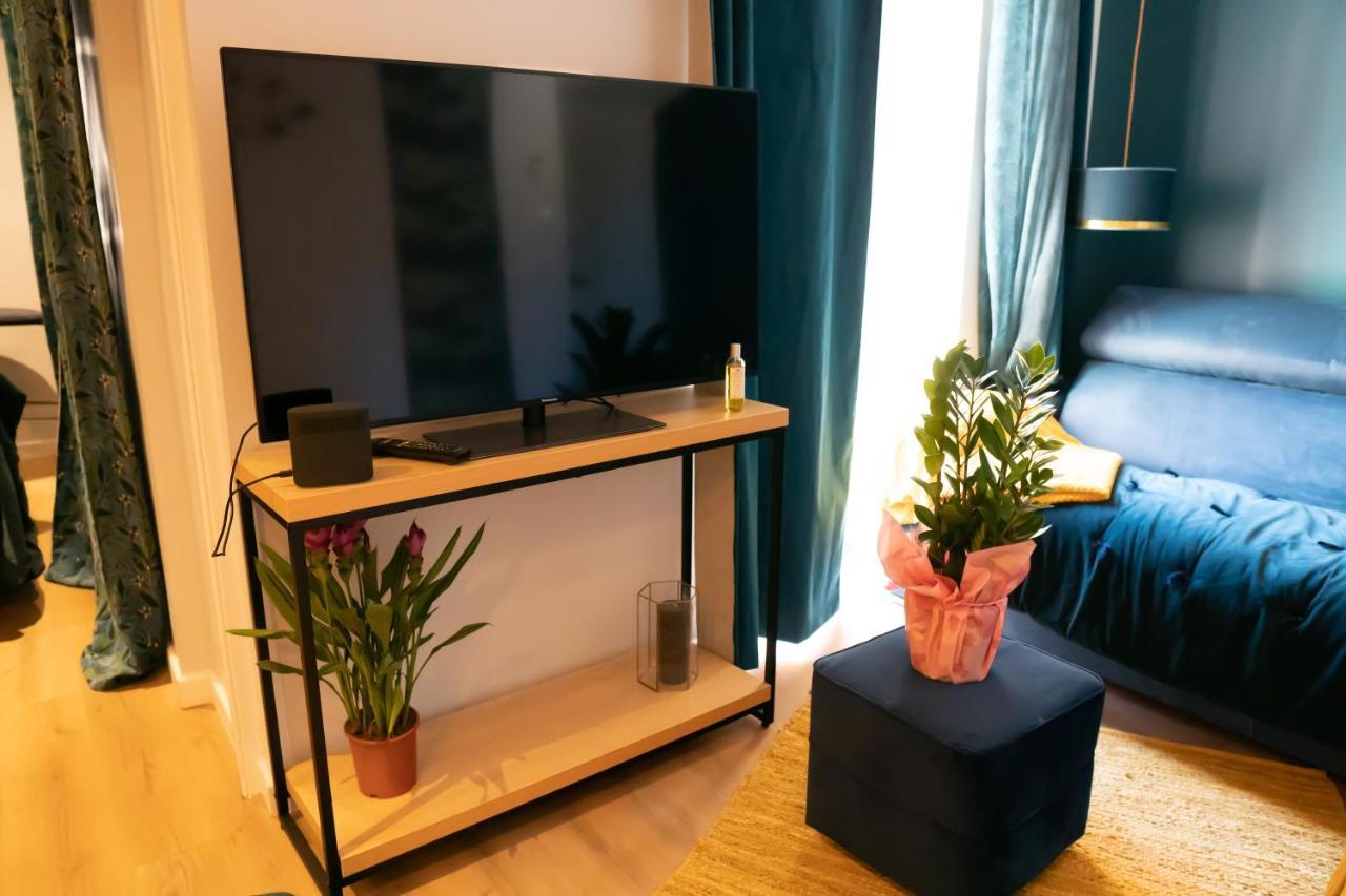 Coeur De Ville T2, Terrasse, Clim Tt Equipe, Parking Sanary-sur-Mer Eksteriør bilde