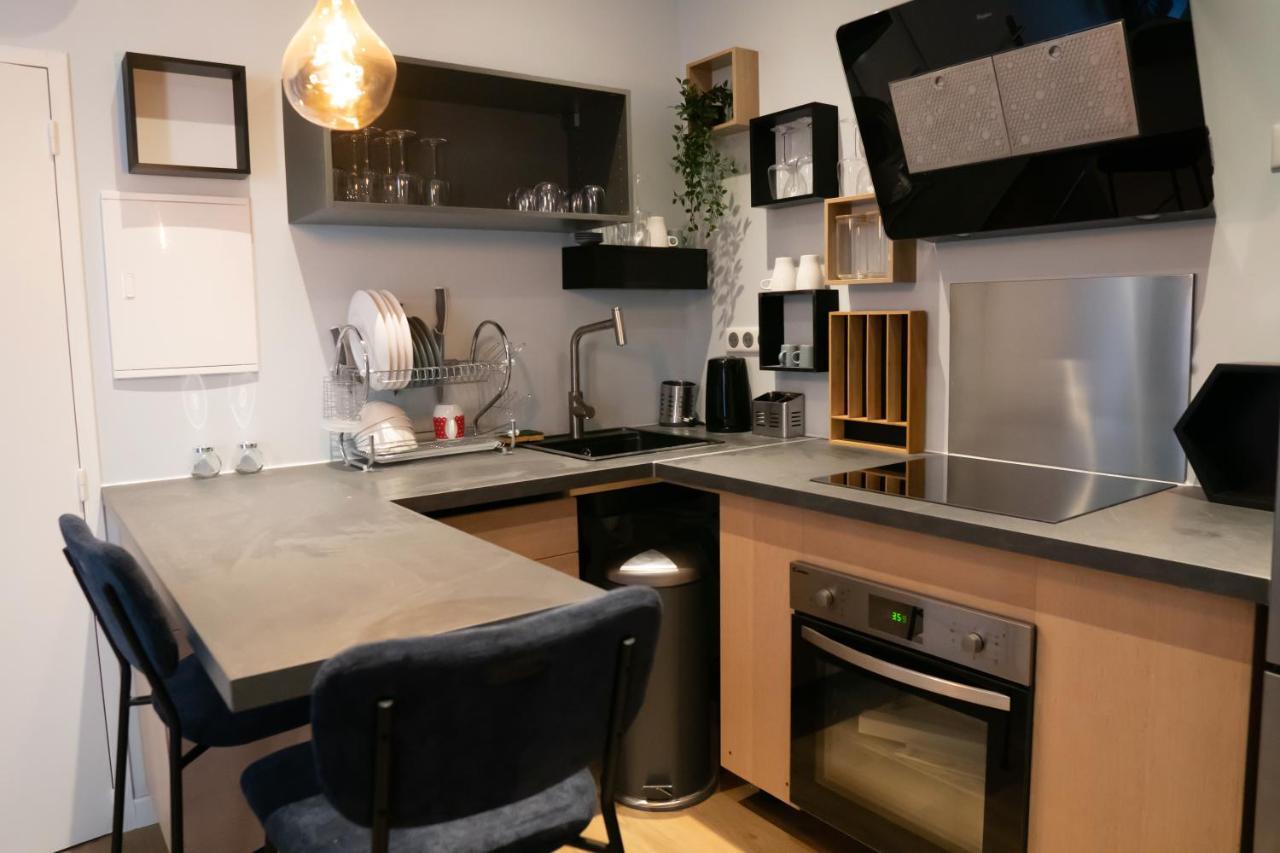 Coeur De Ville T2, Terrasse, Clim Tt Equipe, Parking Sanary-sur-Mer Eksteriør bilde